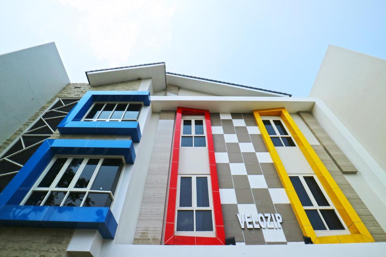 Velozip Kos Exclusive Apartment Surabaya Exterior photo